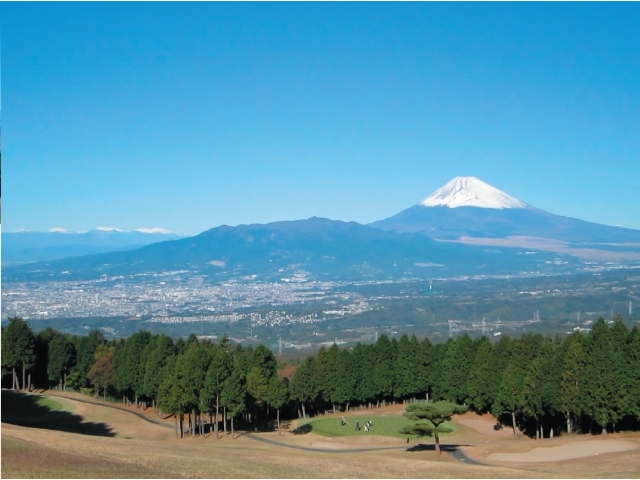 富士箱根カントリークラブ | 静岡県 | ゴルフ場予約ALBA.Net | コース画像